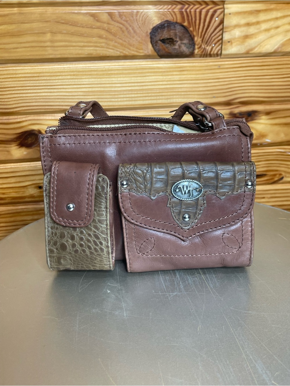 Western Trenditions Brown Leather Crossbody Bag with Front Pockets